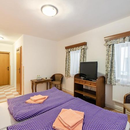 Hotel Perla Jizery ヨセフーフ・ドゥール エクステリア 写真