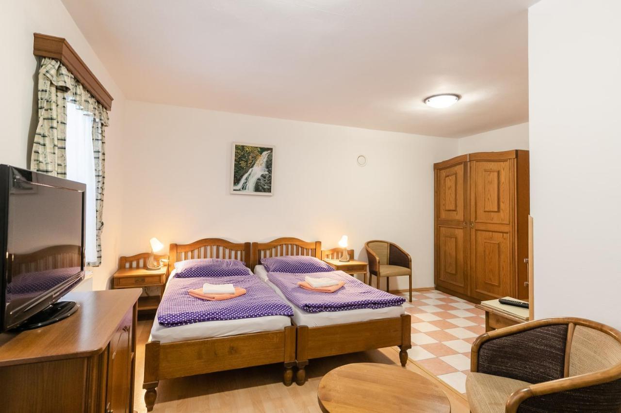 Hotel Perla Jizery ヨセフーフ・ドゥール エクステリア 写真