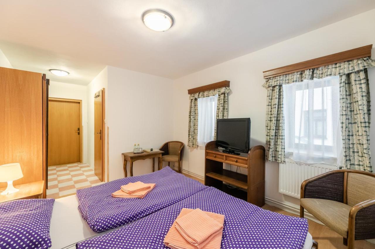 Hotel Perla Jizery ヨセフーフ・ドゥール エクステリア 写真