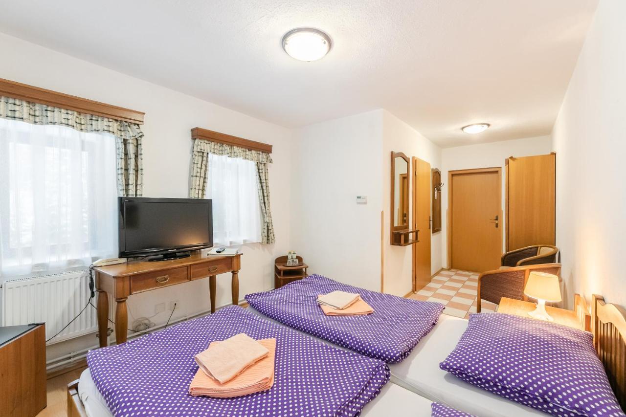 Hotel Perla Jizery ヨセフーフ・ドゥール エクステリア 写真