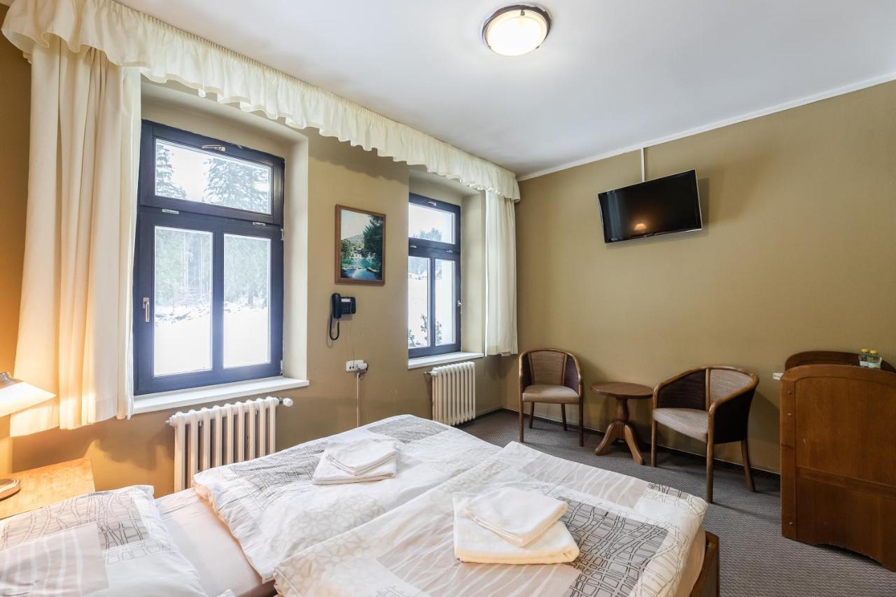 Hotel Perla Jizery ヨセフーフ・ドゥール エクステリア 写真